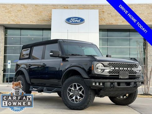 Used 2023 Ford Bronco Badlands image 1