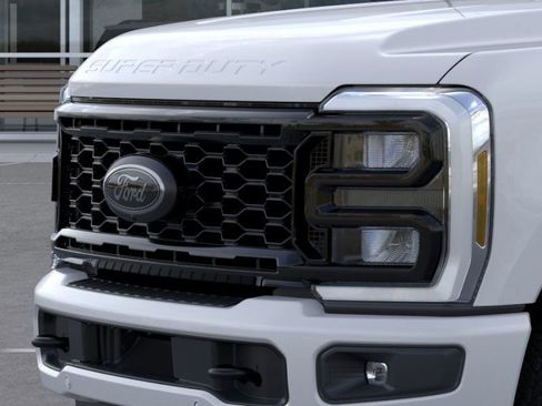 New 2026 Ford F250 Lariat w/ Black Appearance Package image 17