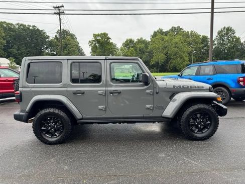 Used 2019 Jeep Wrangler Unlimited Sahara w/ Quick Order Package 24M Moab AWD/4WD image 10