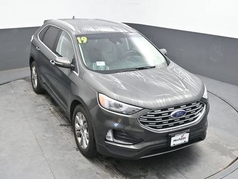 Used 2019 Ford Edge Titanium w/ Cold Weather Package AWD/4WD image 21