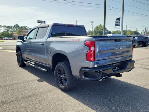 Used 2021 Chevrolet Silverado 1500 LT Trail Boss w/ Bed Protection Package AWD/4WD image 4