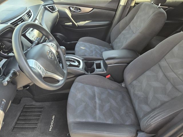 Used 2016 Nissan Rogue S w/ Appearance Package FWD image 12