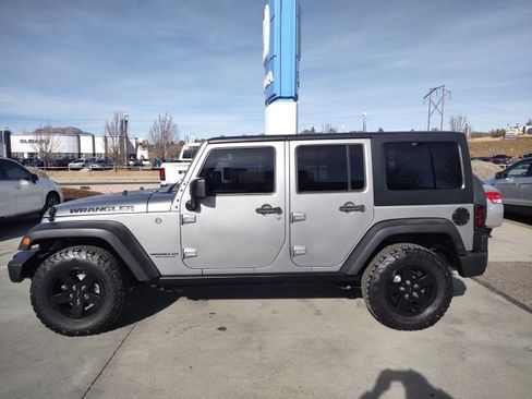 Used 2017 Jeep Wrangler Unlimited Sport image 2