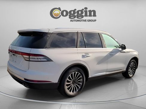 Used 2022 Lincoln Aviator Reserve w/ Equipment Group 201A image 11