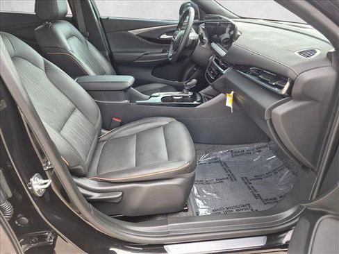 Used 2025 Buick Envista Avenir FWD image 22