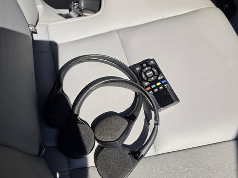 Used 2020 Honda Pilot Touring image 63