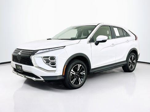 Used 2025 Mitsubishi Eclipse Cross SE AWD/4WD image 3