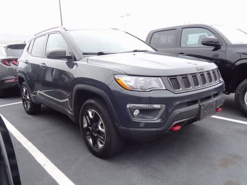 Used 2018 Jeep Compass Trailhawk w/ Navigation Group image 3