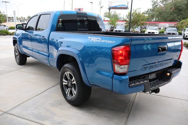 Used 2017 Toyota Tacoma TRD Sport w/ Tow Package RWD image 6