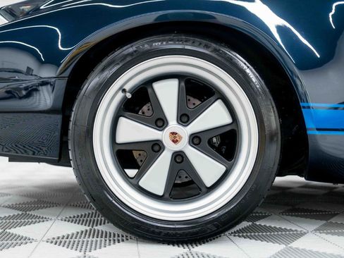 Used 1990 Porsche 911 Carrera image 33