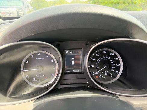 Used 2018 Hyundai Santa Fe Sport w/ 2.4L Value Package 02 FWD image 13