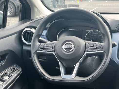 Used 2025 Nissan Versa SV FWD image 27