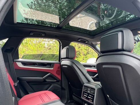 New 2026 Porsche Cayenne AWD/4WD image 22