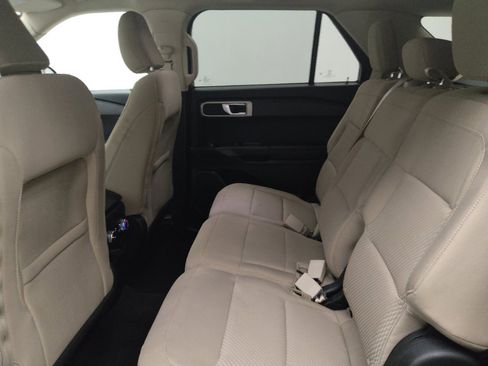 Used 2021 Ford Explorer 4WD image 18