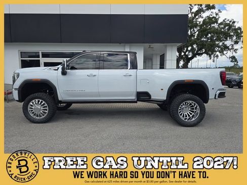 New 2026 GMC Sierra 3500 Denali w/ Denali Reserve Package AWD/4WD image 4