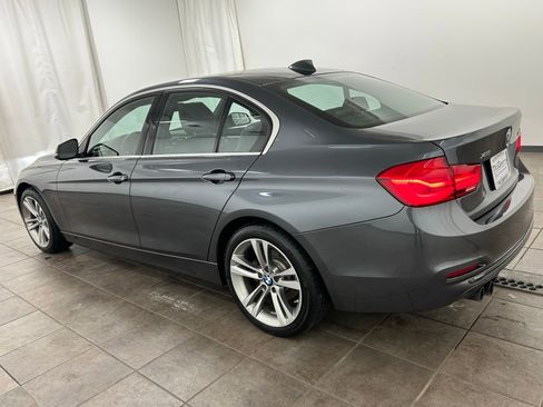 Used 2017 BMW 330i xDrive Sedan AWD/4WD image 3