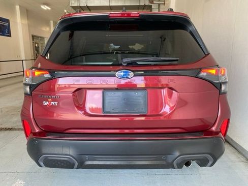 Used 2025 Subaru Forester Limited AWD/4WD image 6