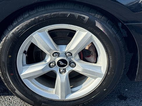 Used 2016 Ford Mustang Coupe image 12