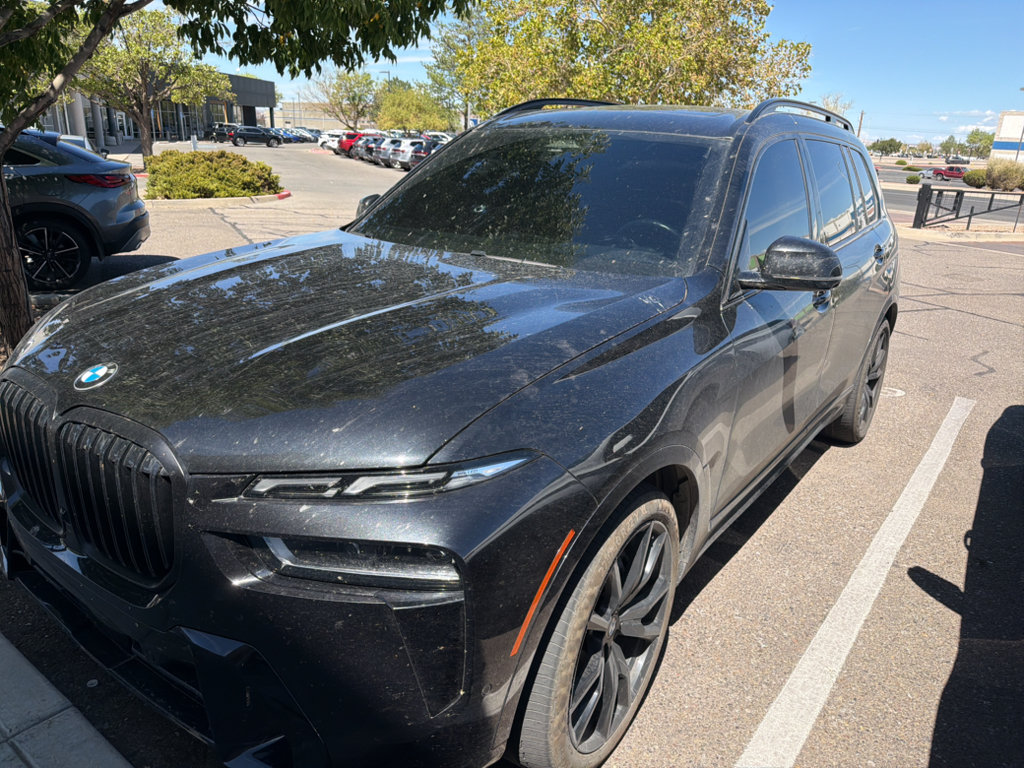 Used 2024 BMW X7 xDrive40i w/ Executive Package AWD/4WD image 1