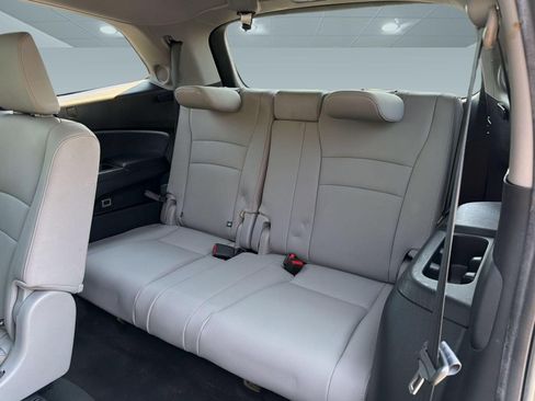 Used 2020 Honda Pilot Touring image 34