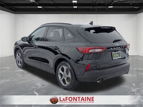 Used 2025 Ford Escape ST-Line image 3