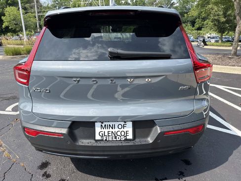 Used 2023 Volvo XC40 B5 Ultimate w/ Protection Package Premier AWD/4WD image 7