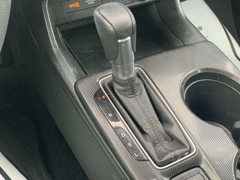 Used 2024 Honda Civic LX image 13