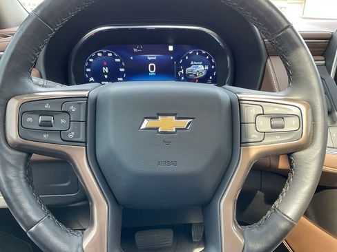 Used 2023 Chevrolet Tahoe High Country AWD/4WD image 12