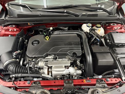 Used 2024 Chevrolet Malibu RS image 9