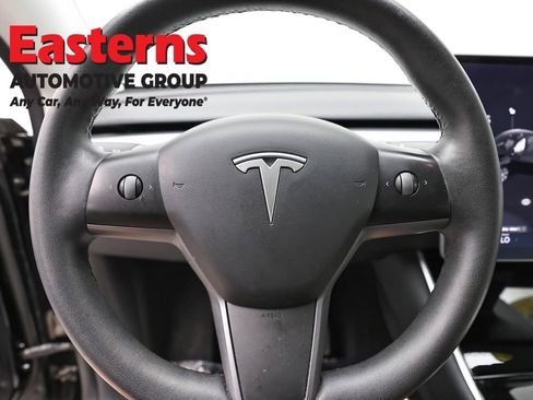 Used 2021 Tesla Model Y Long Range AWD/4WD image 10