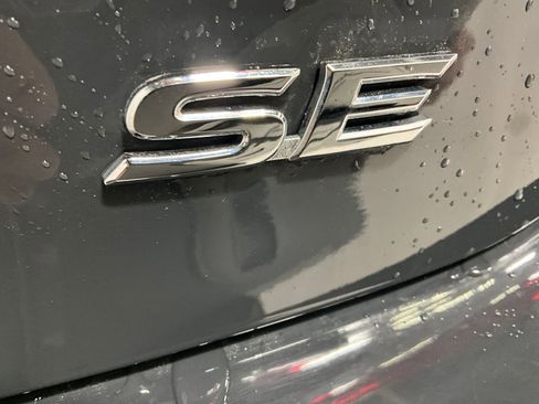 Used 2025 Toyota Camry SE FWD image 25