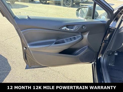 Used 2018 Chevrolet Cruze Premier w/ Enhanced Convenience Package FWD image 13