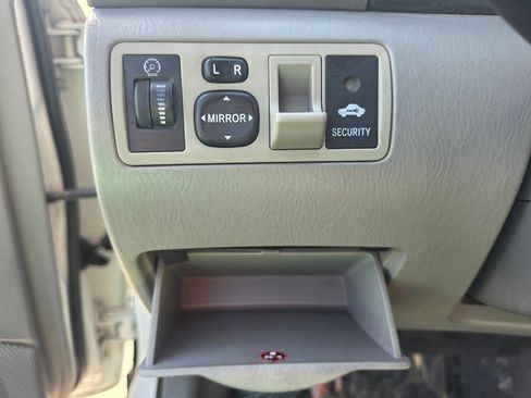 Used 2007 Toyota Corolla CE FWD image 31