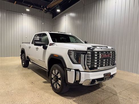 Used 2024 GMC Sierra 2500 Denali w/ Denali Reserve Package AWD/4WD image 8