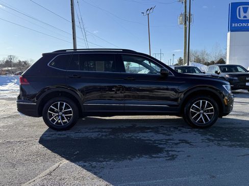 Used 2021 Volkswagen Tiguan S image 4