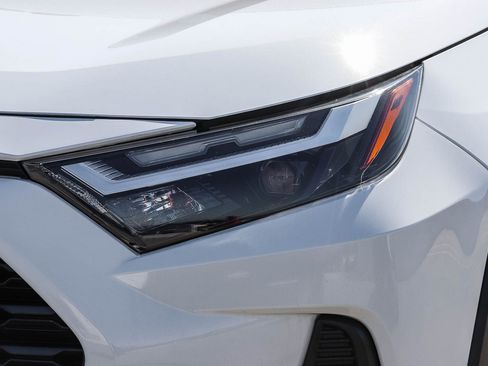 Certified 2025 Toyota RAV4 XLE AWD/4WD image 10