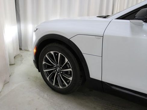 New 2026 Cadillac Lyriq Sport AWD/4WD image 34