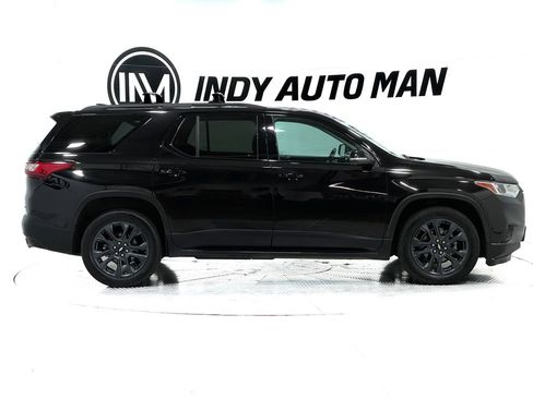 Used 2021 Chevrolet Traverse RS w/ LPO, 'HIT The Road' Package image 3