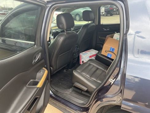 Used 2018 GMC Acadia Denali w/ Technology Package image 11