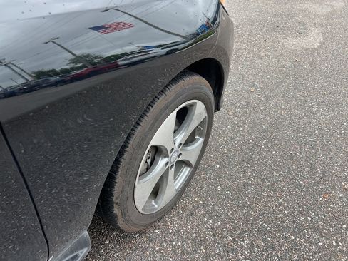 Used 2016 Mercedes-Benz GLE 350 w/ Premium Package image 12