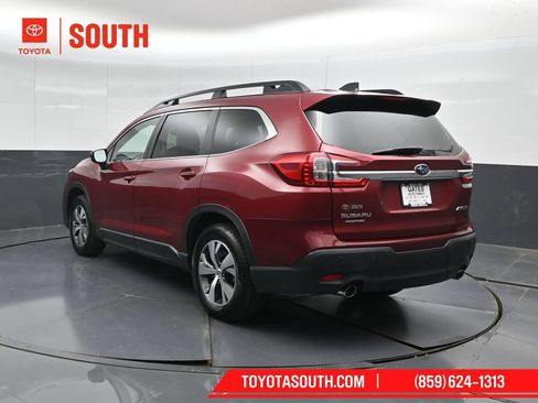 Used 2025 Subaru Ascent Premium AWD/4WD image 8