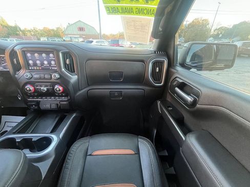 Used 2019 GMC Sierra 1500 AT4 w/ AT4 Premium Package image 12