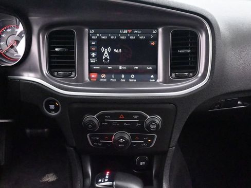 Used 2022 Dodge Charger SXT w/ Blacktop Package AWD/4WD image 25