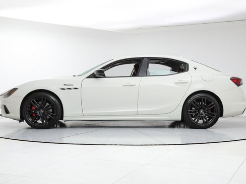 Certified 2023 Maserati Ghibli Modena RWD image 2