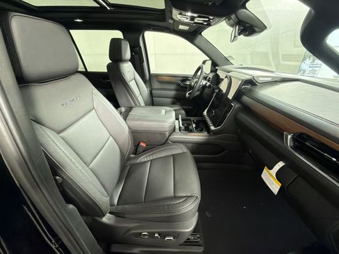 New 2026 GMC Yukon Denali w/ Sun & Power Step Package image 28