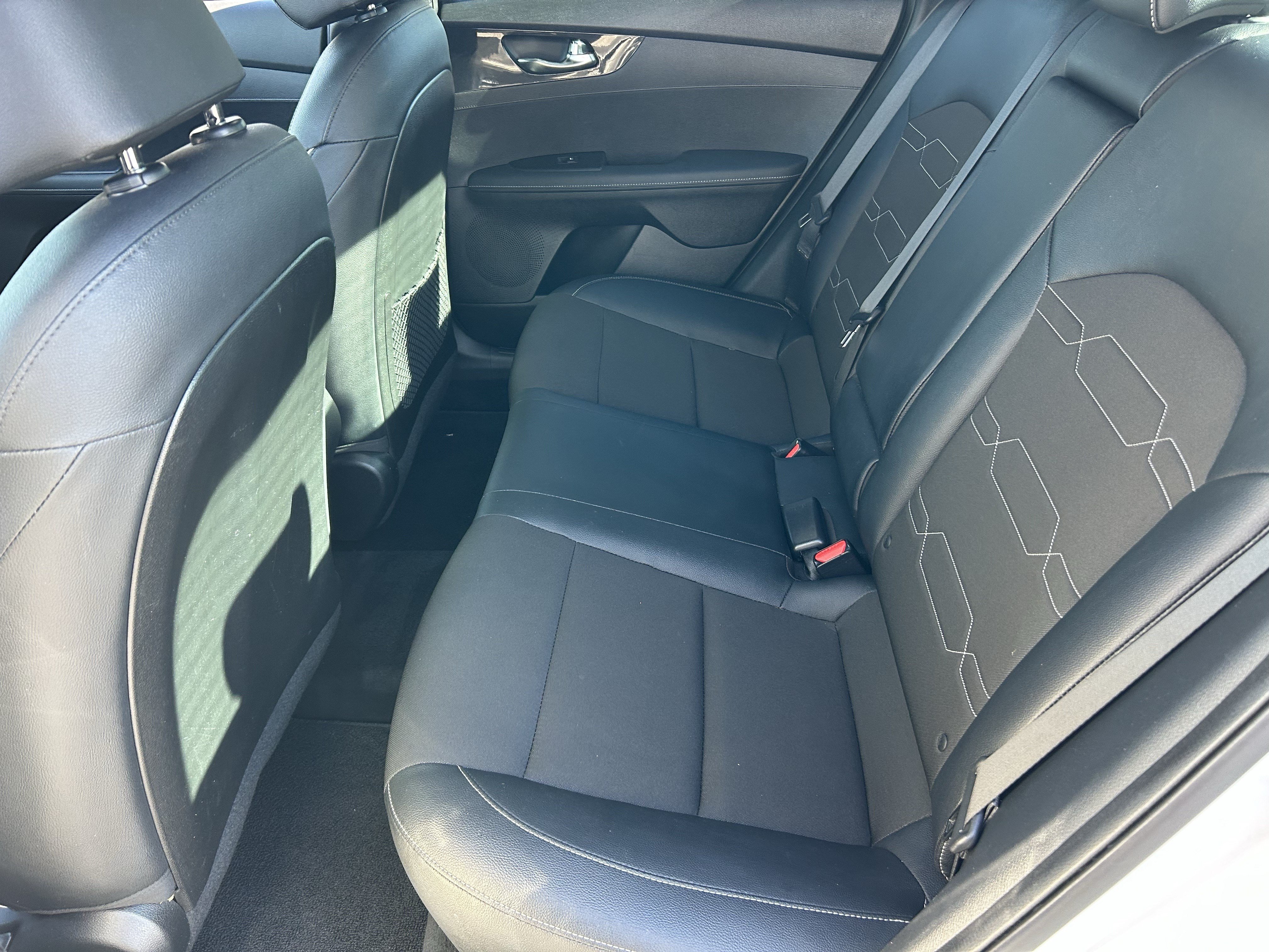 Used 2023 Kia Forte GT-Line w/ GT-Line Premium Package FWD image 15