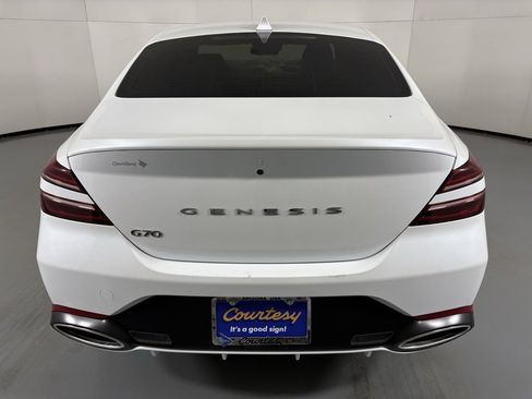 Used 2024 Genesis G70 2.5T image 7