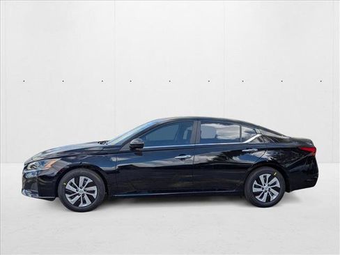 New 2025 Nissan Altima 2.5 S FWD image 5
