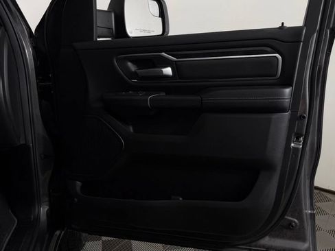 Used 2024 RAM 1500 Big Horn AWD/4WD image 34