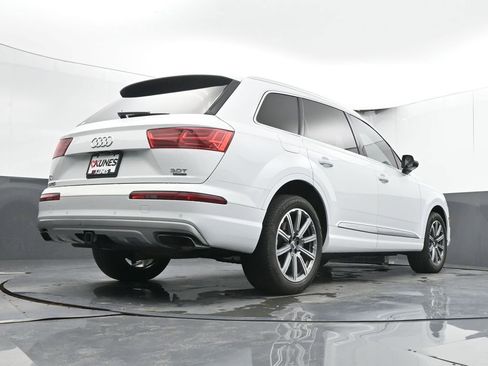 Used 2018 Audi Q7 3.0T Prestige AWD/4WD image 33